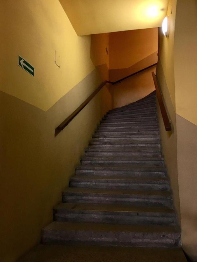 Real Vip Hostel كراكوفيا المظهر الخارجي الصورة