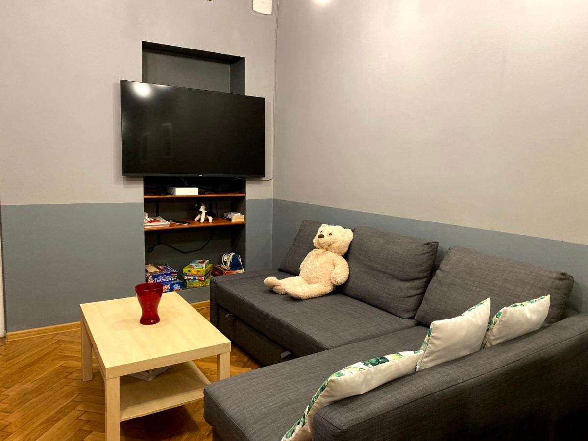 Real Vip Hostel كراكوفيا المظهر الخارجي الصورة