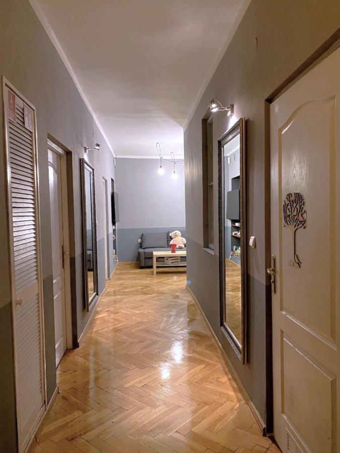 Real Vip Hostel كراكوفيا المظهر الخارجي الصورة