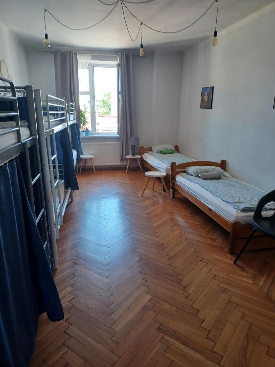 Real Vip Hostel كراكوفيا المظهر الخارجي الصورة