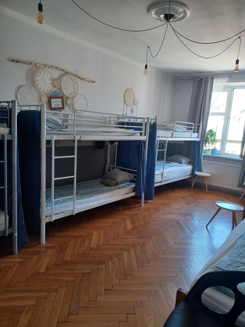 Real Vip Hostel كراكوفيا المظهر الخارجي الصورة